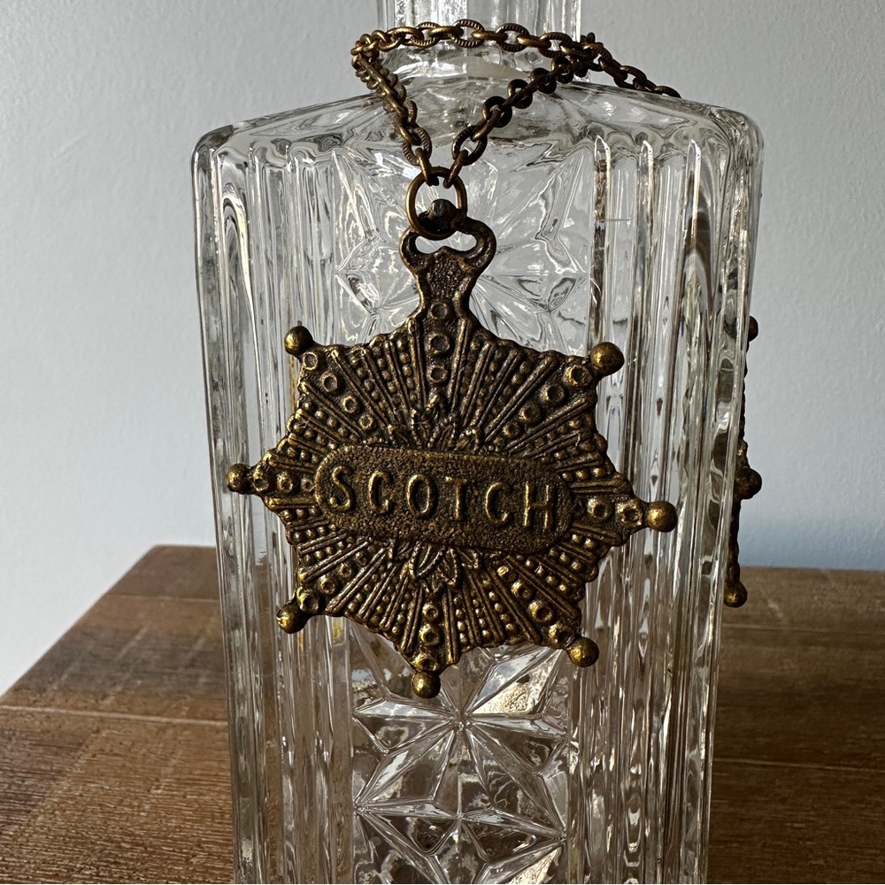 Vintage square cut-glass liquor decanter with a reversible metal medallions - Picture 4 of 7